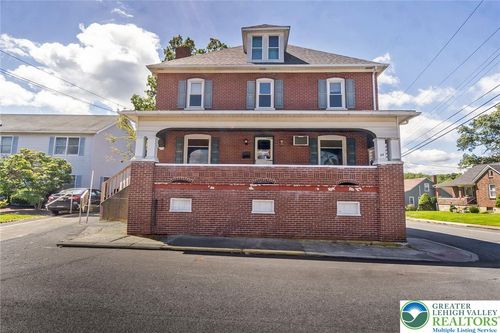55 Dewey St, Roseto, PA, 18013-1362 | Card Image