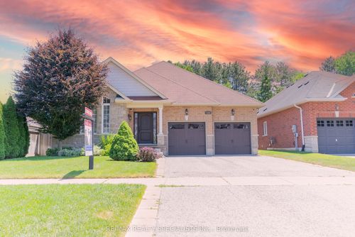 136 Walker Rd W, Caledon East, ON, L7C3M4 | Card Image