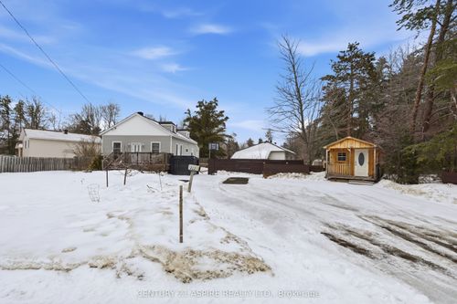 212 Schwanz Road, Petawawa, ON, K8H1Y5 | Card Image