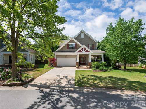 1332 Heathbrook Cir, Asheville, NC, 28803-2471 | Card Image