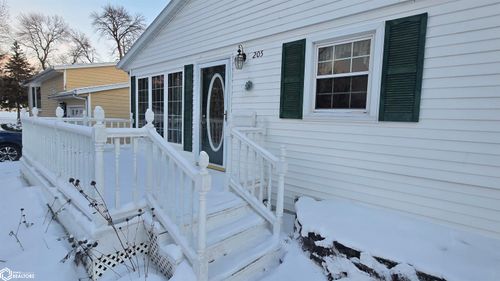 205 S 8th Ave W, Lake Mills, IA, 50450-1830 | Card Image