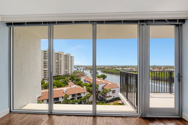 PH10 - 4750 S Ocean Blvd, Condo with 2 bedrooms, 2 bathrooms and null parking in Highland Beach FL | Image 18