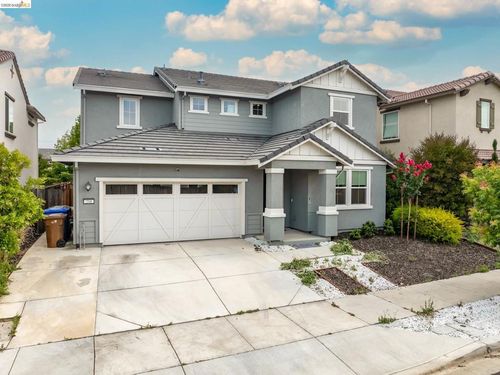 204 Wooley Creek Way, Brentwood, CA, 94513-2473 | Card Image
