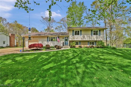 3109 Fair Oaks Dr, Norton, OH, 44203-6342 | Card Image