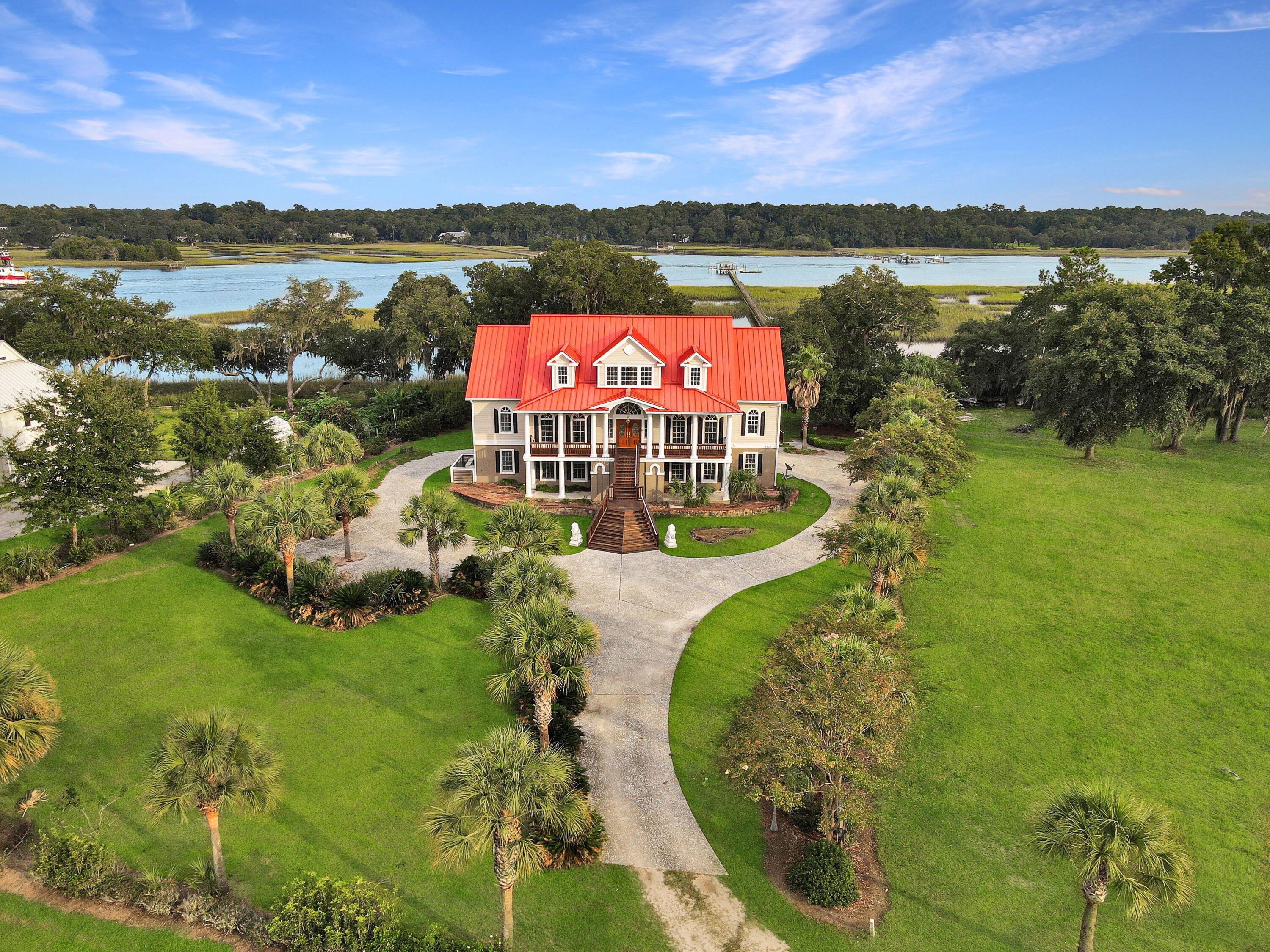 Crystal Harbor Ln, Hollywood, SC 29449