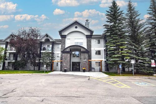 109-2022 Canyon Meadows Dr Se, Calgary, AB, T2J7H1 | Card Image