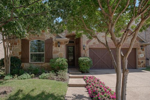 604 Satinwood Ln, Euless, TX, 76039-1137 | Card Image
