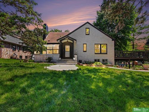 306 Bellevue Blvd S, Bellevue, NE, 68005-2445 | Card Image