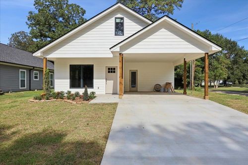 895 Clifford Ave, Sour Lake, TX, 77659-2702 | Card Image