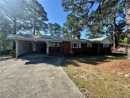 400 Harrill St, Spring Lake, NC, 28390-3607 | Card Image