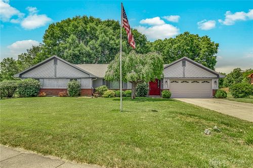 1741 Loch Ness Ct, Beavercreek, OH, 45432-2448 | Card Image
