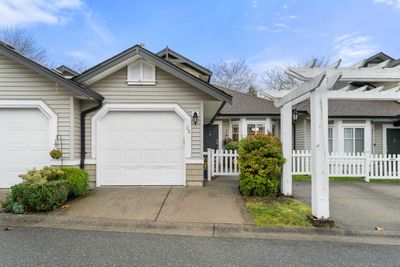 25 - 6488 168 St, Townhouse with 3 bedrooms, 2 bathrooms and 2 parking in Surrey BC | Image 1