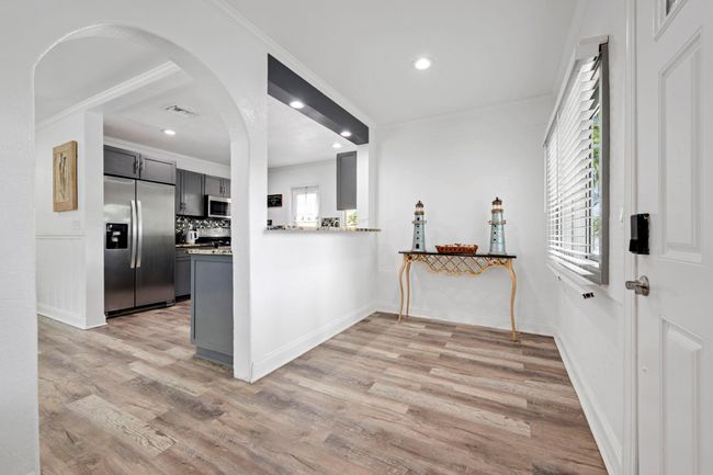 422 49 Th St, House other with 2 bedrooms, 1 bathrooms and null parking in West Palm Beach FL | Image 8