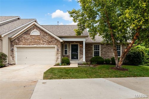 116 Baxter Commons Dr, Manchester, MO, 63011-3965 | Card Image