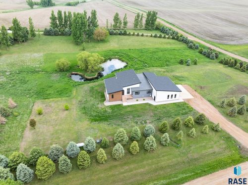 48503 256th St Street, Garretson, SD, 57030 | Card Image