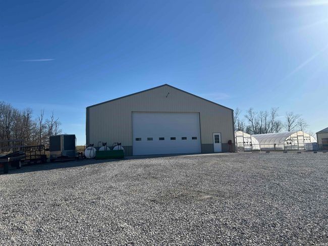 410 W Burress Rd, House other with 2 bedrooms, 2 bathrooms and null parking in Dale IN | Image 33