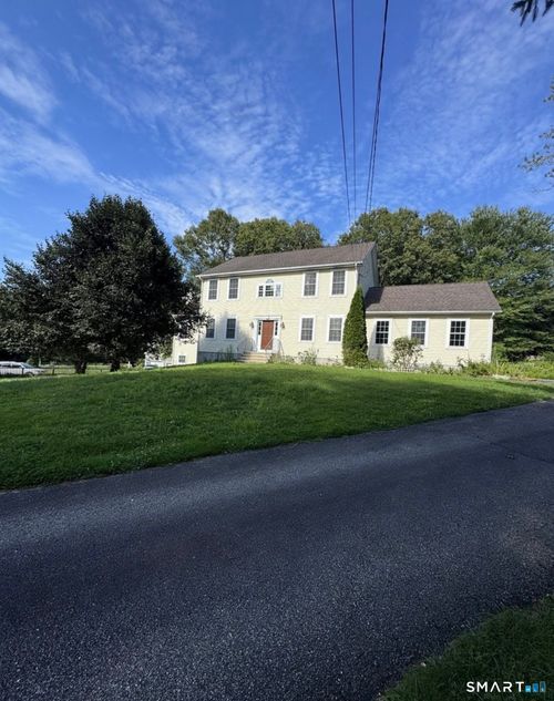 52 Middle Rd, Preston, CT, 06365-8220 | Card Image