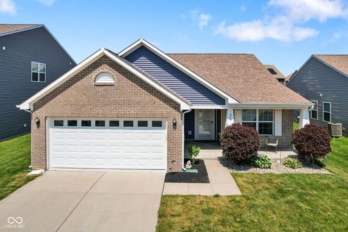 848 Coralberry Ln, Greenwood, IN, 46143-5570 | Card Image