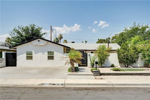 112 Rancho Vista Dr, Las Vegas, NV, 89106-3932 | Card Image