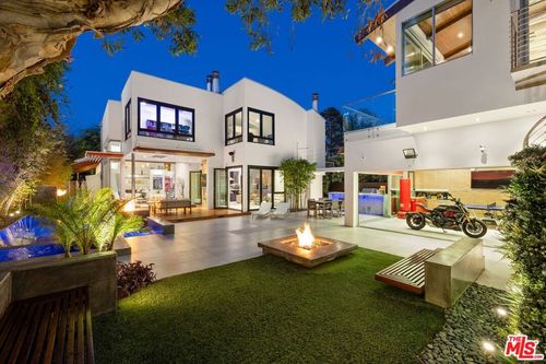 624 23rd St, Santa Monica, CA, 90402-3130 | Card Image