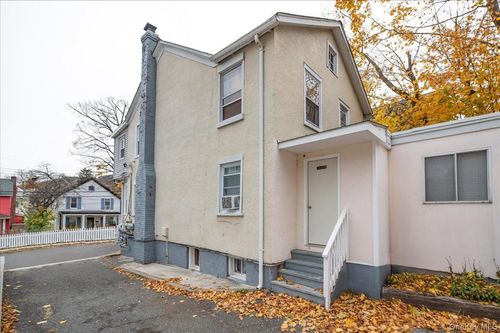 28 E Catherine St, Nyack, NY, 10960-2523 | Card Image