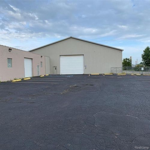 2632 Lippincott Blvd, Flint, MI, 48507-2022 | Card Image