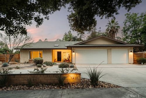 1411 W Olive Ave, Redlands, CA, 92373-4929 | Card Image