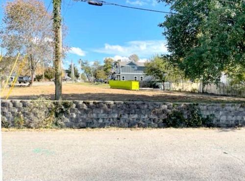 1641 Chase St, Nashville, TN, 37216-3816 | Card Image