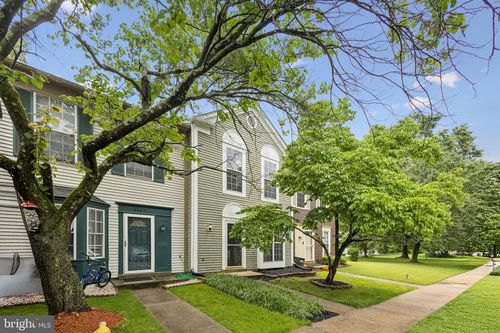 3723 Hampton Ct, ALEXANDRIA, VA, 22306-7281 | Card Image