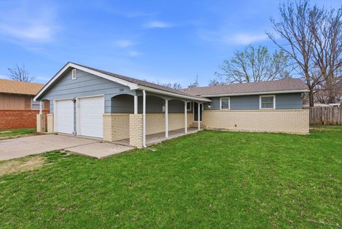 336 School Rd, El Dorado, KS, 67042-3027 | Card Image