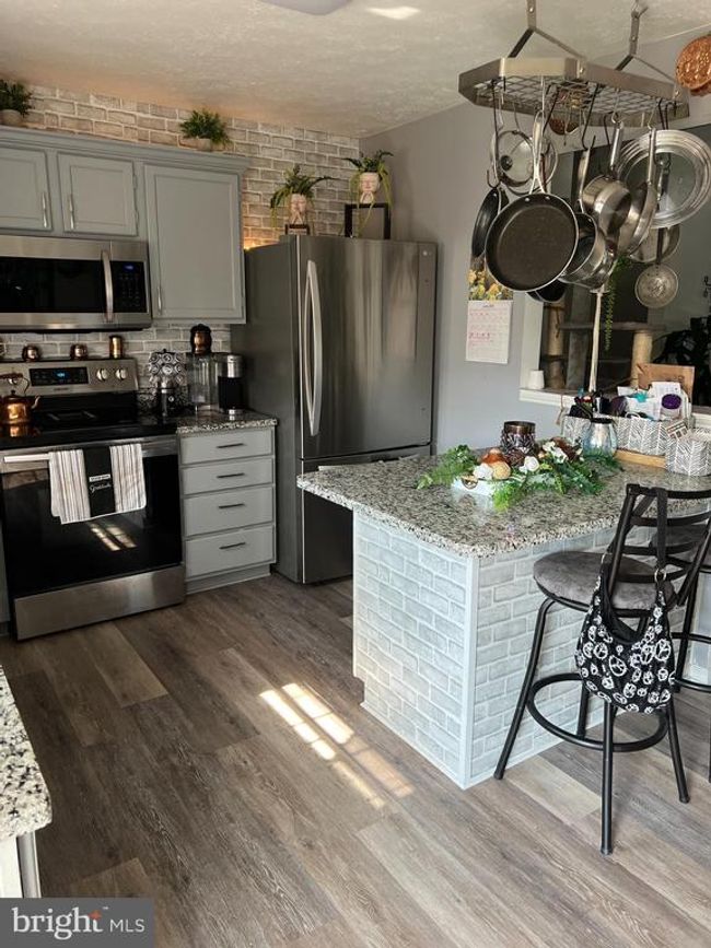 102 Zephyr Ln, Townhouse with 3 bedrooms, 2 bathrooms and null parking in WINCHESTER VA | Image 17