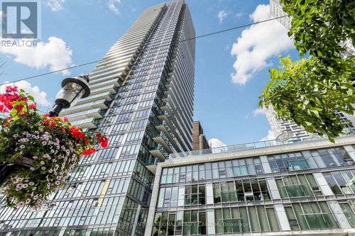 1606-33 Lombard St, Toronto, ON, M5C3H8 | Card Image