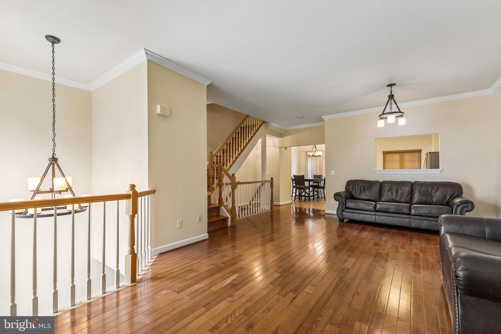 Residential Lease in WOODBRIDGE 3