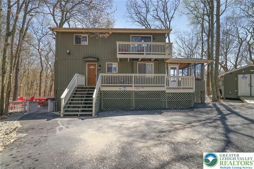 163 Cambridge Ct, Bushkill, PA, 18324-7770 | Card Image