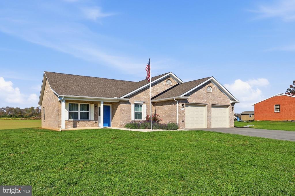 Residential in CLEAR SPRING 3