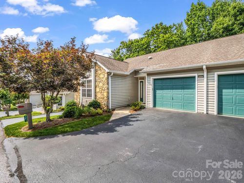 341 Laurel Park Pl, Hendersonville, NC, 28791-3783 | Card Image