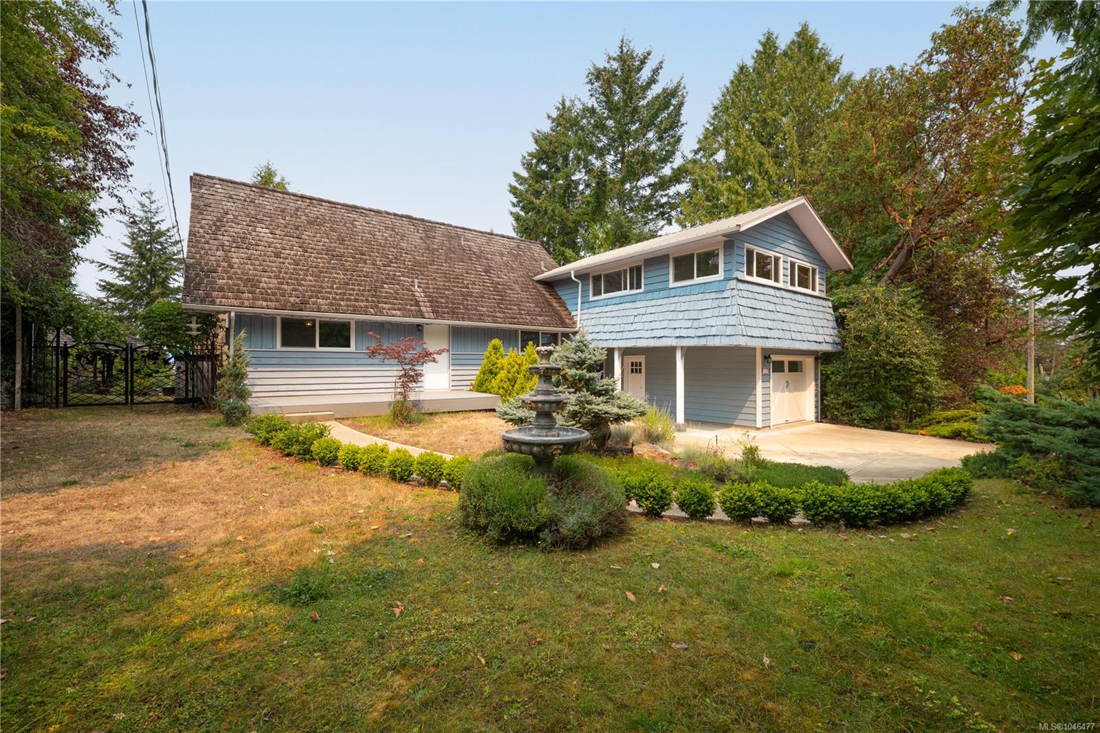 Residential in Nanoose Bay 5