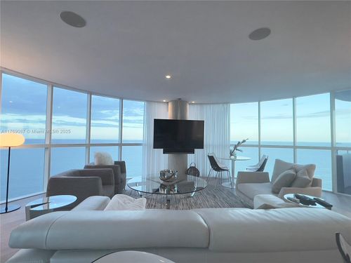 apt-3001-6301 Collins Ave, Miami Beach, FL, 33141-4656 | Card Image