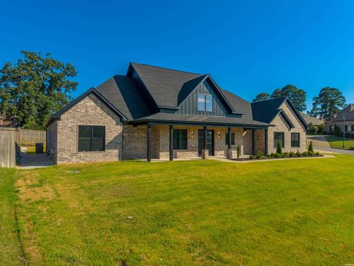 137 Arlington Park Ter, Hot Springs, AR, 71901-7983 | Card Image