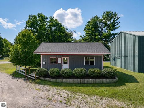 2620 J Maddy Pkwy, Interlochen, MI, 49643-9348 | Card Image