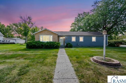 458 Cleveland Ave W, Winnebago, MN, 56098-2096 | Card Image