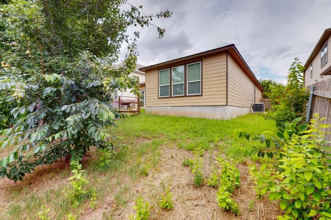 140 Matthews, House other with 3 bedrooms, 2 bathrooms and 4 parking in Kyle TX | Image 29