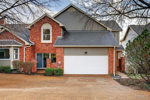 14304 Willow Spring Hill Dr, Chesterfield, MO, 63017-5723 | Card Image