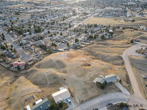 5318 Braehill Rd, Cheyenne, WY, 82009-4624 | Card Image