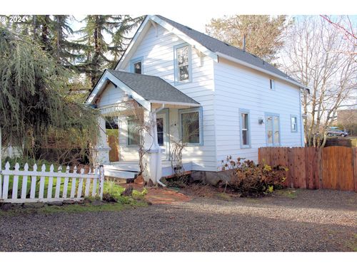 243 Se Dora St, Troutdale, OR, 97060 | Card Image