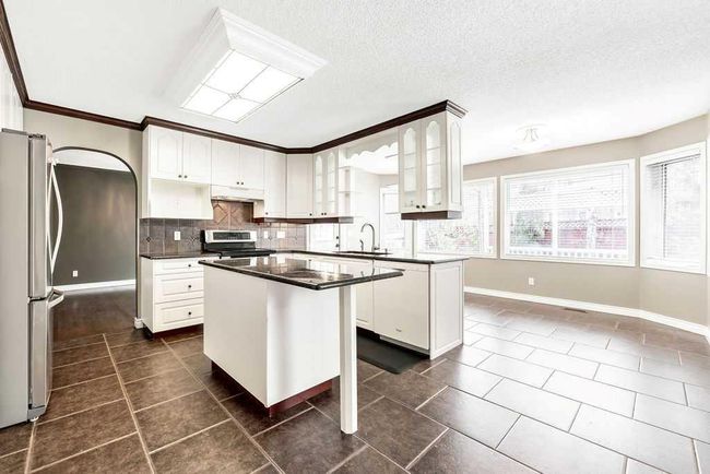 20 Mt Cascade Close Se, Home with 5 bedrooms, 3 bathrooms and 4 parking in Calgary AB | Image 17
