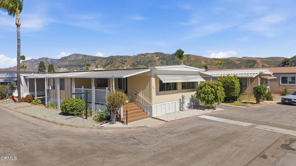 Manufactured In Park in Santa Paula 3
