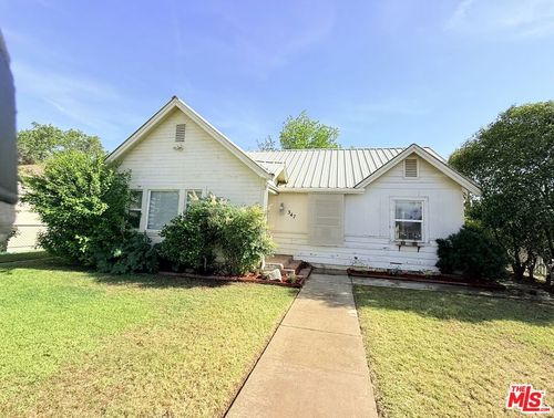 347 Francis Street, Bakersfield, CA, 93308 | Card Image