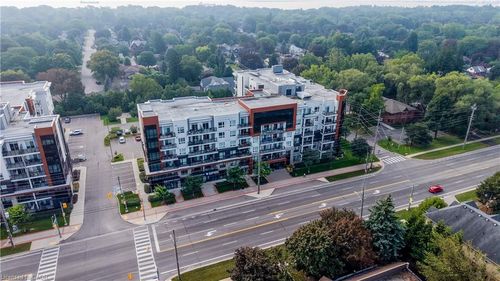 614-320 Plains Rd E, Burlington, ON, L7T0C1 | Card Image