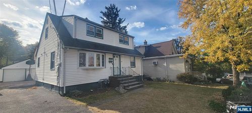 169 Bergen Ave, Clifton, NJ, 07011-1862 | Card Image